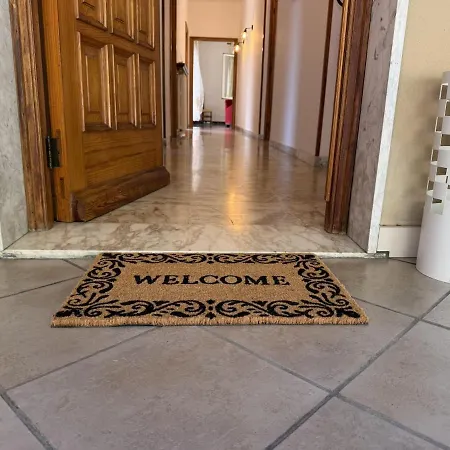 Host4u - Beautiful With 3 Bedrooms In *