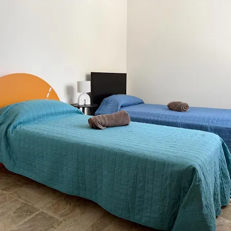 Host4u - Beautiful With 3 Bedrooms In شقة